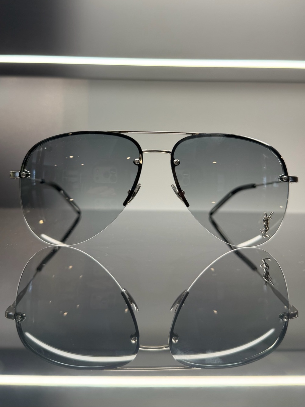 Saint Laurent Classic 11 M-005 | Unisex
